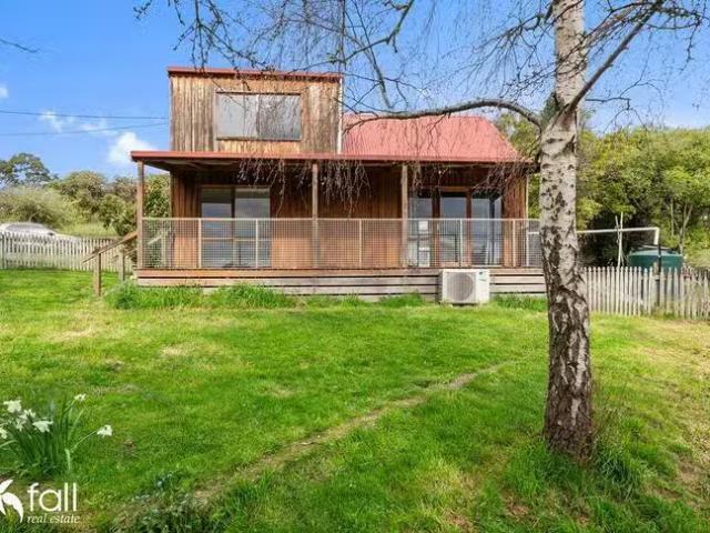 Cheap 2 BR 20 Gumpits Road, Birchs Bay, TAS 7162