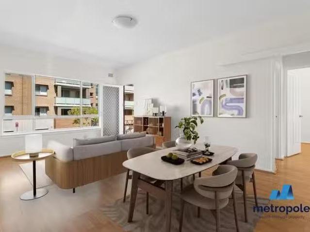 Just in! 2 BR 2/17 Noble Street, Allawah, NSW 2218