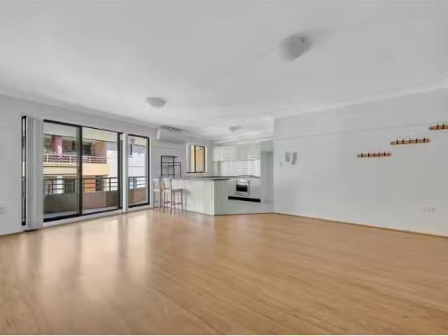 Deal! 2 BR 23/14 16 Campbell Street, Northmead Apartment for r.