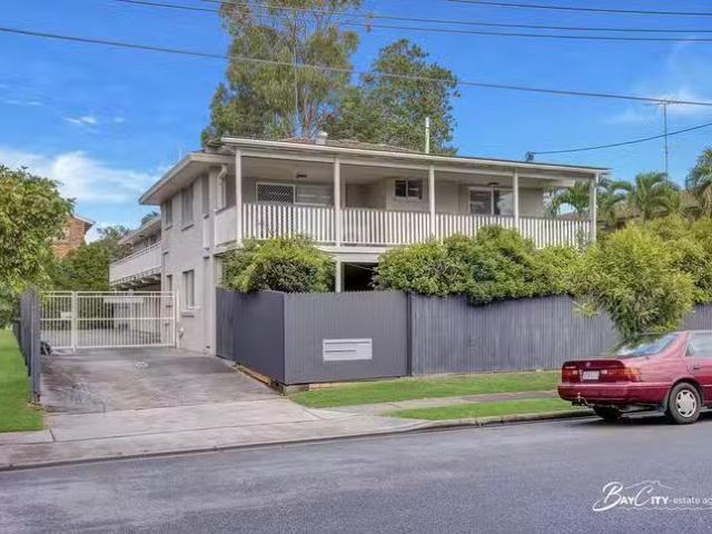 Charming 2 BR 2/42 Agnes Street, Wynnum, QLD 4178