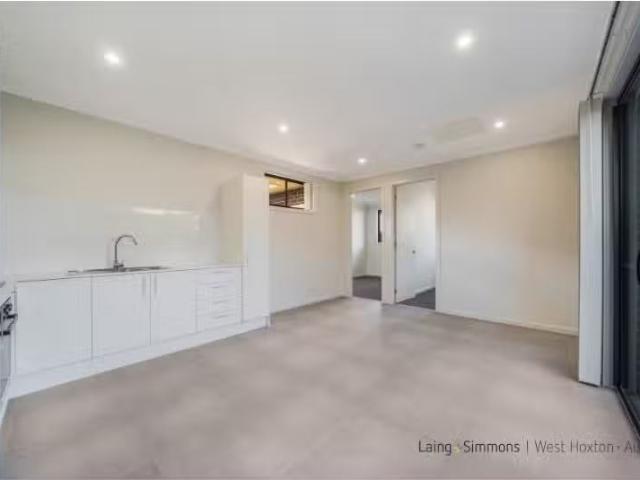 Nice 2 BR 24A Gerygone Street, Austral Townhouse for rent Lis.