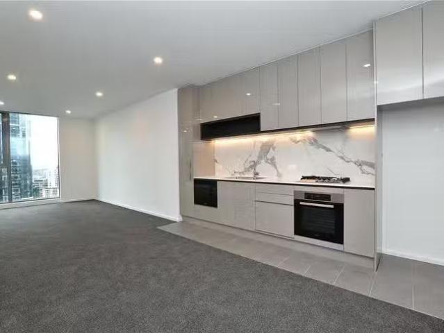 Unique 2 BR 2805/81 City Road, Southbank, VIC 3006
