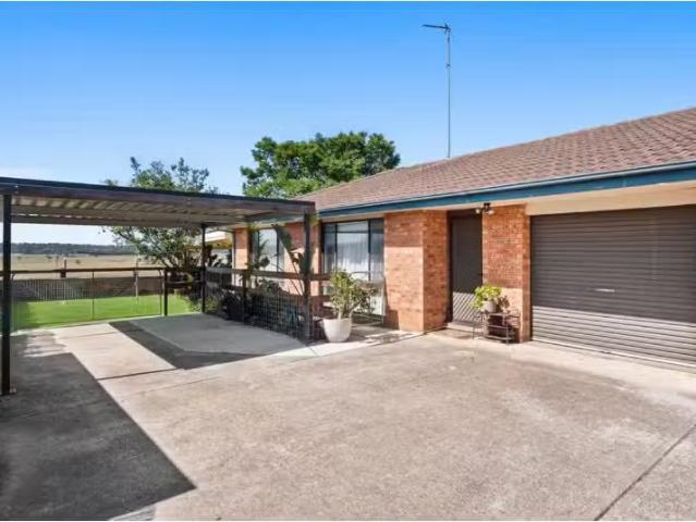 Cozy 2 BR 2/88 Dight Street, Richmond Apartment for rent List.