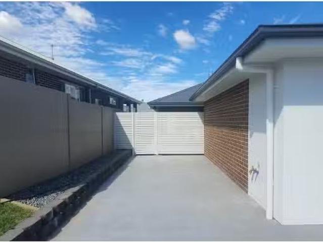 Just in! 2 BR 2/8 Jarvis Way, NORTH ROTHBURY Apartment for ren.