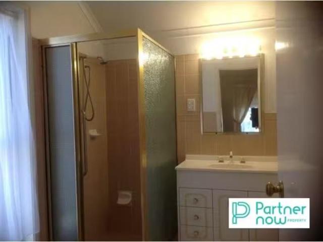 Cheap 2 BR 2/92 Napier Street, TAMWORTH Apartment for rent Li.
