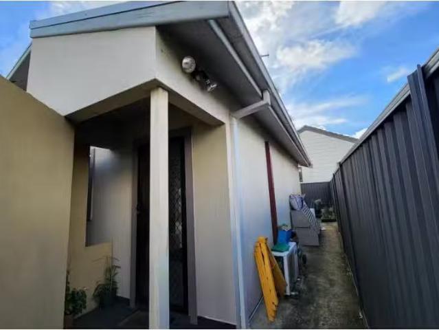 Just in! 2 BR 29a Hunt Street, Guildford House for rent Liste.