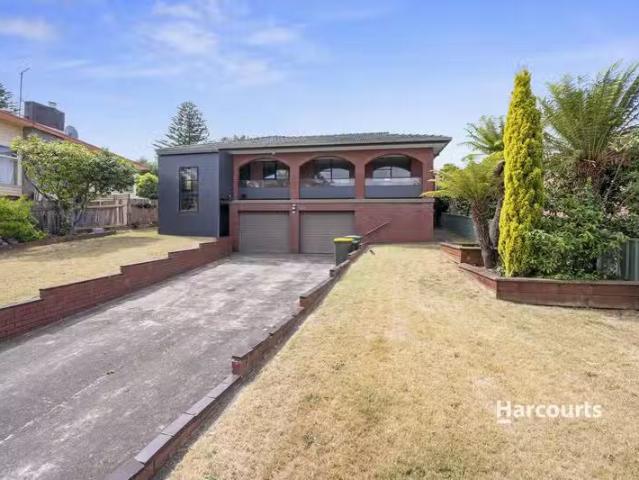 Charming 2 BR 30 River Road, WEST ULVERSTONE, TAS 7315 House.