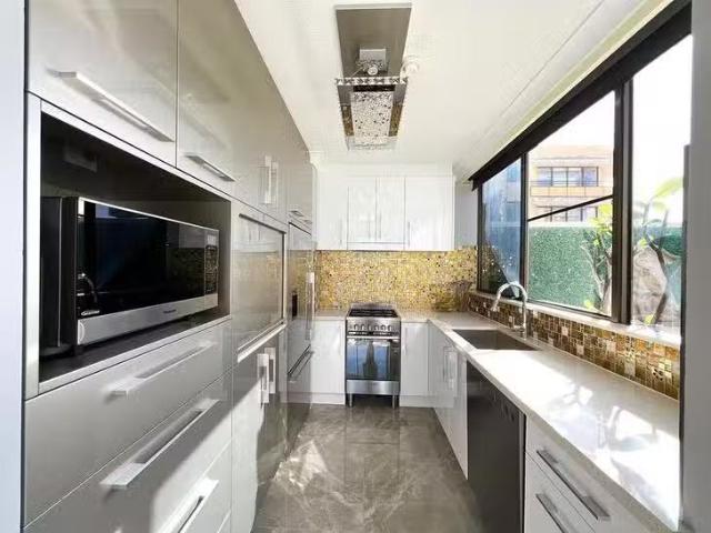 Just in! 2 BR 3/20 Orchid Avenue, Surfers Paradise, QLD 4217