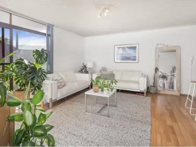 Charming 2 BR 3/235 Lawrence Hargrave Drive, Thirroul Apartmen.