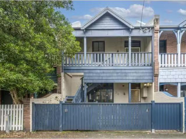 Deal! 2 BR 32a Dawson Street, Cooks Hill House for rent Liste.