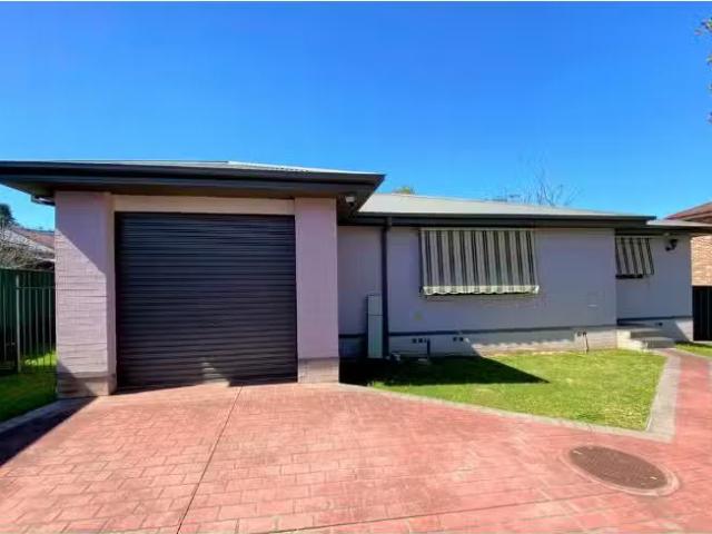 For Rent! 2 BR 32A Durham Street, MOUNT DRUITT House for rent.