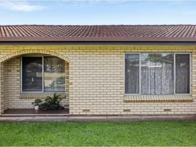 Charming 2 BR 3/42 Kent Rd, Keswick Apartment for rent Listed.