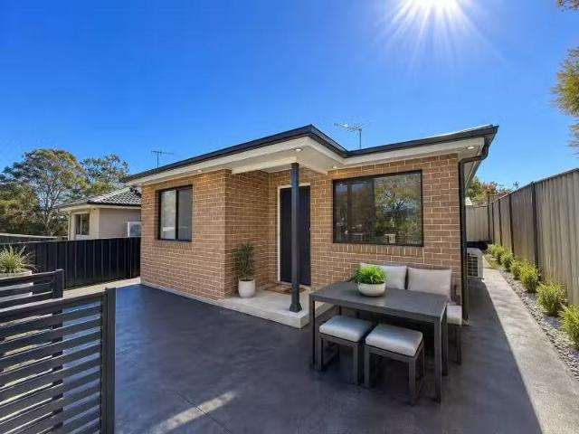 Rental! 2 BR 36a Normandy Tce, LEUMEAH House for rent Listed.