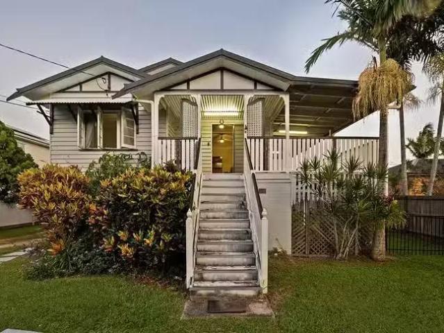 For Rent! 2 BR 39 Elliott Road, Banyo, QLD 4014