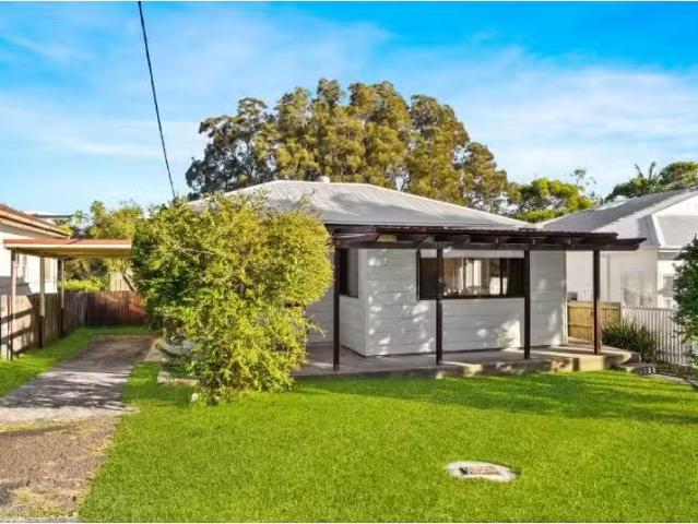 Cheap 2 BR 3 Willow Street, Long Jetty House for rent Listed.