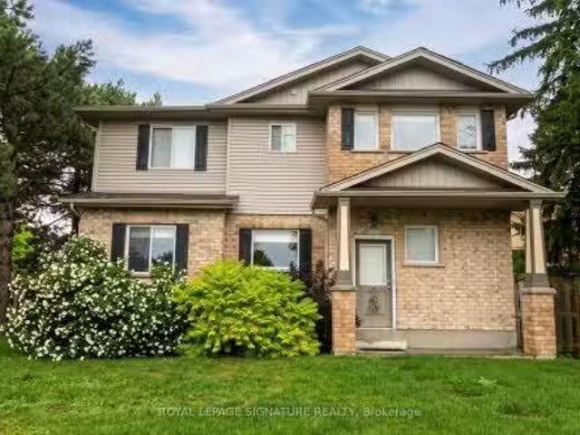 Deal! 2 BR Main Level 654 St David Street, Centre Wellington.