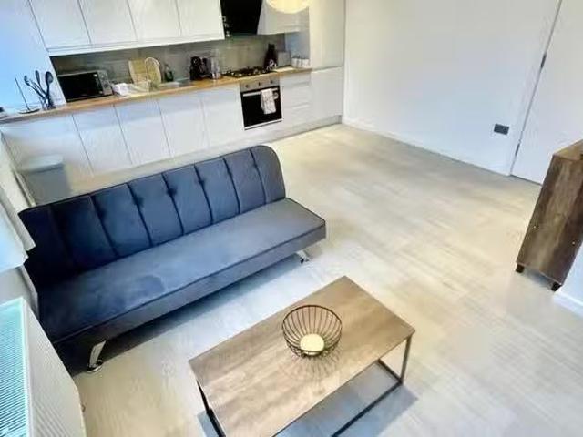 Unique 2 BR Ramsden Square