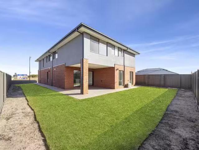 Cheap 2 Bronzewing Way, Lara, VIC 3212