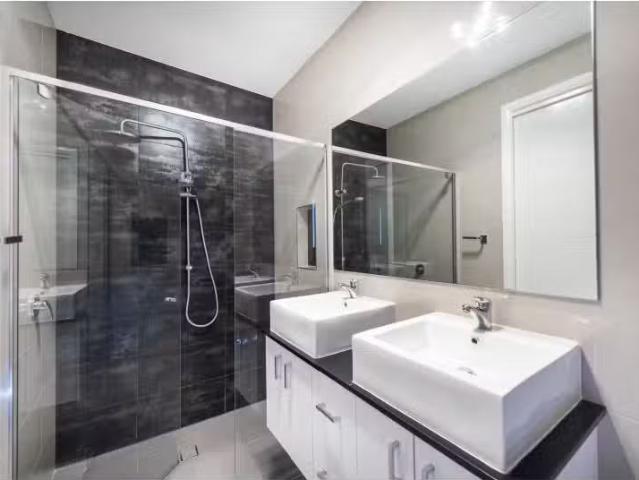 Nice 2 Hearne Street, GOOGONG House for rent Listed by Zoe St.