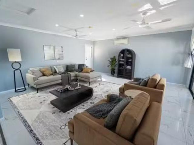 For Rent! 2 Homebush Crescent, Sinnamon Park, QLD 4073