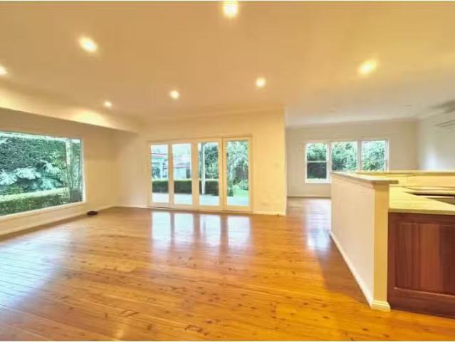 Cozy 2 Lady Street, Mount Colah House for rent Listed by Chri.