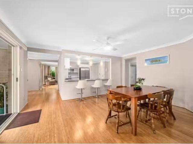 New 2 Melbourne Road, Wadalba House for rent Listed by Roxann.