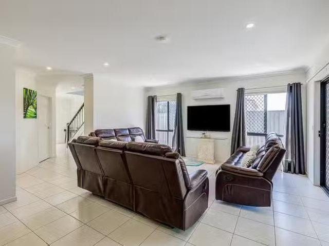 Unique 2 Mount French Street, Park Ridge, QLD 4125