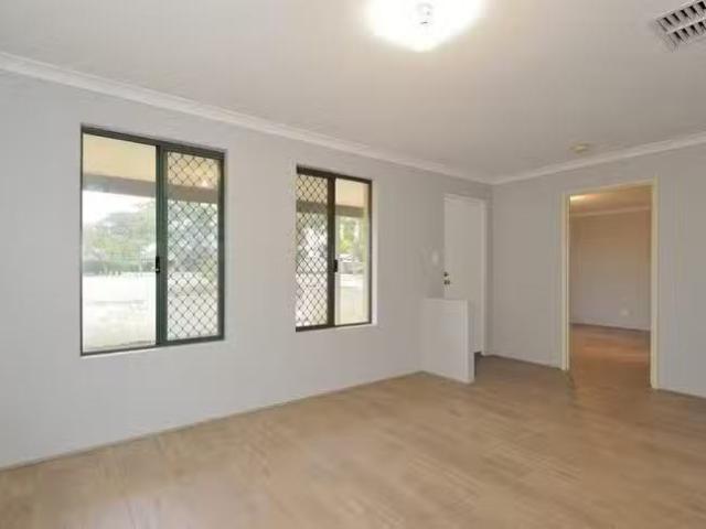Rental! 2 Moyle Way, Henley Brook, WA 6055