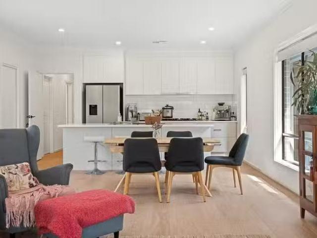 Charming 2A Darlington Street, Sturt, SA 5047