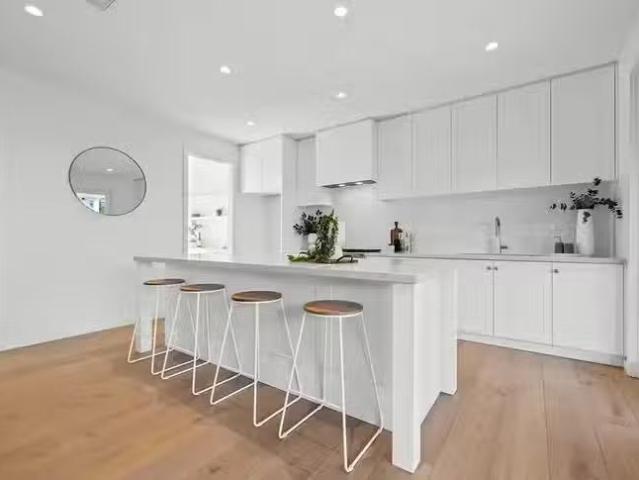 Charming 2A Walsh Avenue, Moorabbin, VIC 3189