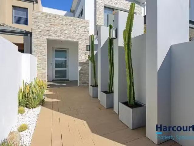 Rental! 2F Willbird Street, Ardross, WA 6153