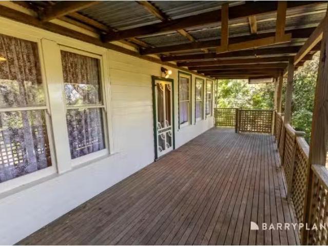 Nice 30 Beaconsfield Emerald Road, EMERALD House for rent Lis.