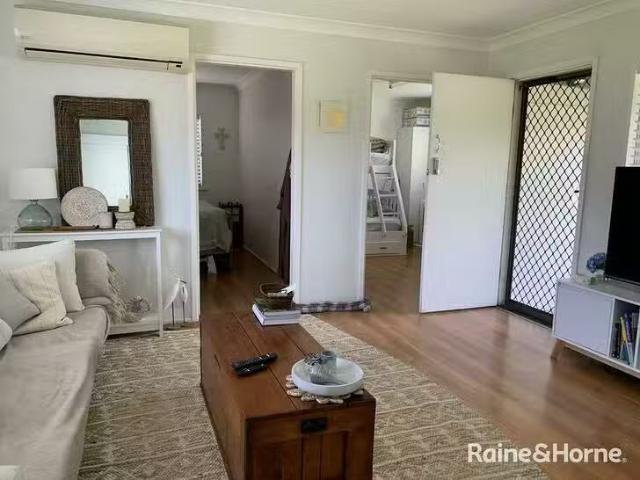 Cozy 30 Golden Hill Avenue, Shoalhaven Heads, NSW 2535