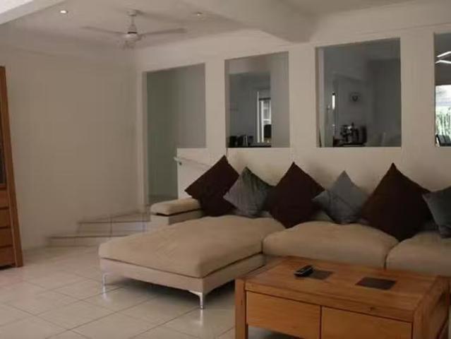 Unique 30 Waitomo Street, Broadbeach Waters, QLD 4218
