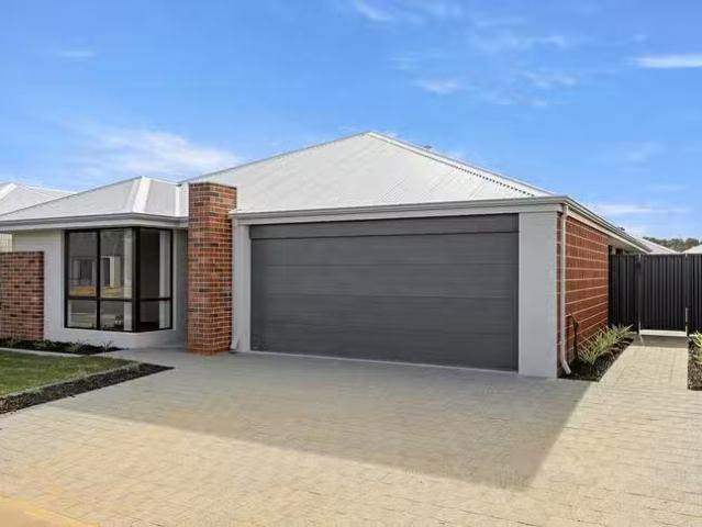 Charming 30A Delaware Road, Baldivis, WA 6171