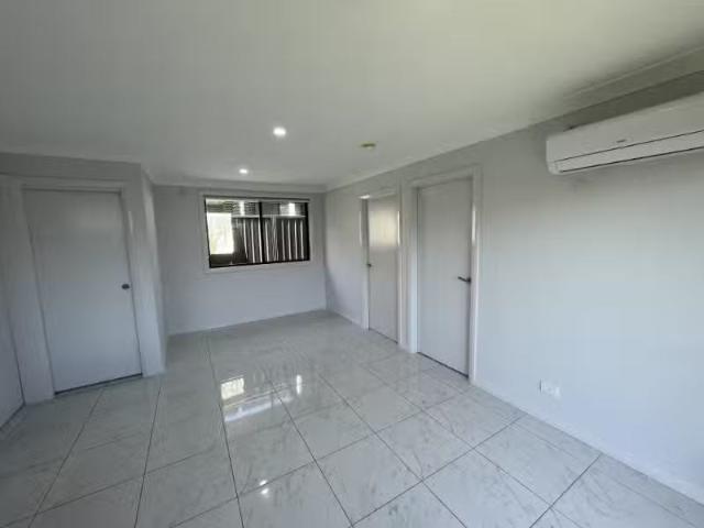 Unique 30a Glory Loop, CATHERINE FIELD Apartment for rent Lis.