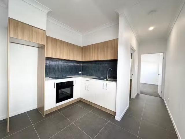 Nice 30b Amber Court, REDBANK PLAINS, QLD 4301 Duplex for Rent