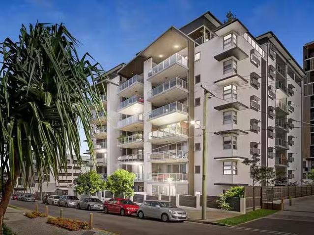 New 31/52 Latham Street, Chermside, QLD 4032