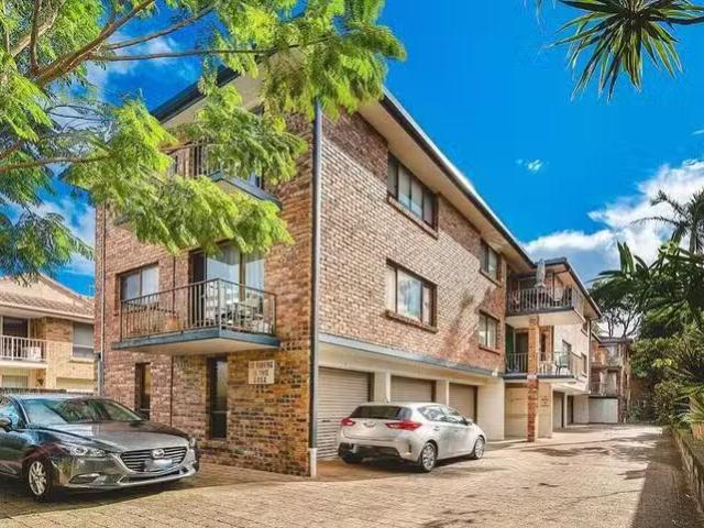 For Rent! 3/156 Frank Street, Labrador, QLD 4215