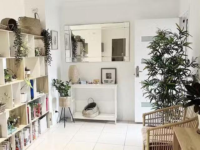 Cheap 3/15 Seaview Lane, Shorncliffe, QLD 4017