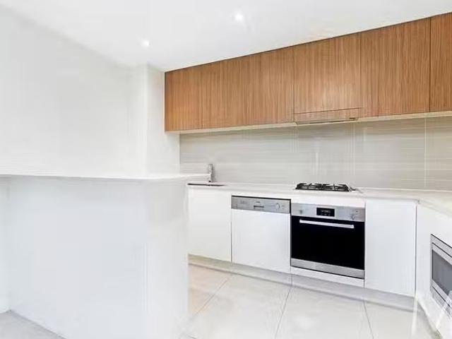 For Rent! 317/6 Baywater Drive, Wentworth Point, NSW 2127