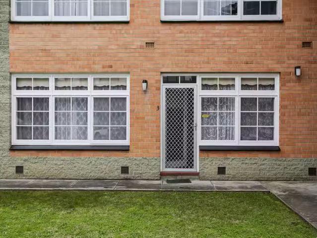 Deal! 3/17 Brighton Road, Glenelg, SA 5045