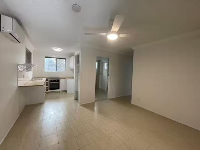 Deal! 3/18 White Street, SOUTHPORT, QLD 4215 Unit for Rent