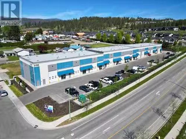 Charming 3196 Appaloosa Road Unit# 102, Kelowna, BC, V1V 2G9.