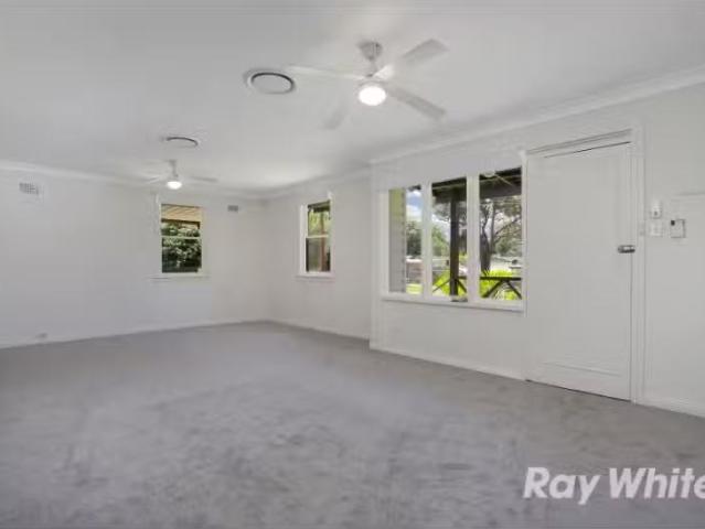New 319 Luxford Road, TREGEAR House for rent Listed by Jennif.