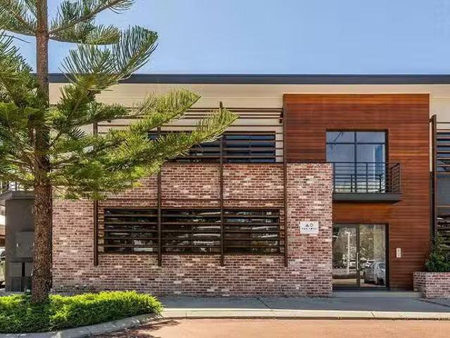 Unique 3/10 Vivaldi Drive, Mandurah, WA 6210