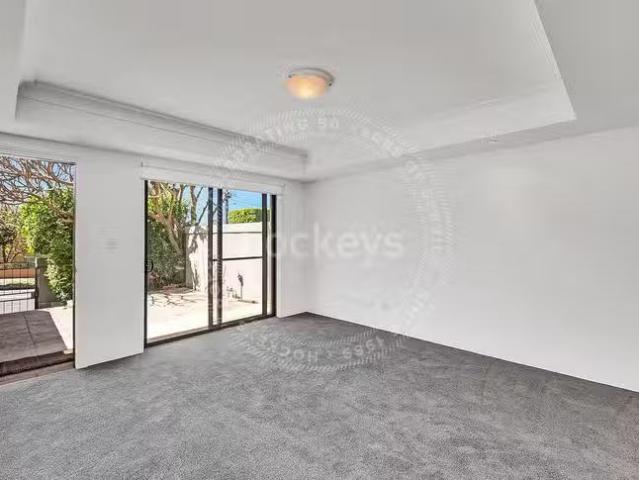 Deal! 3/10 12 Ben Boyd Road, Neutral Bay, NSW 2089