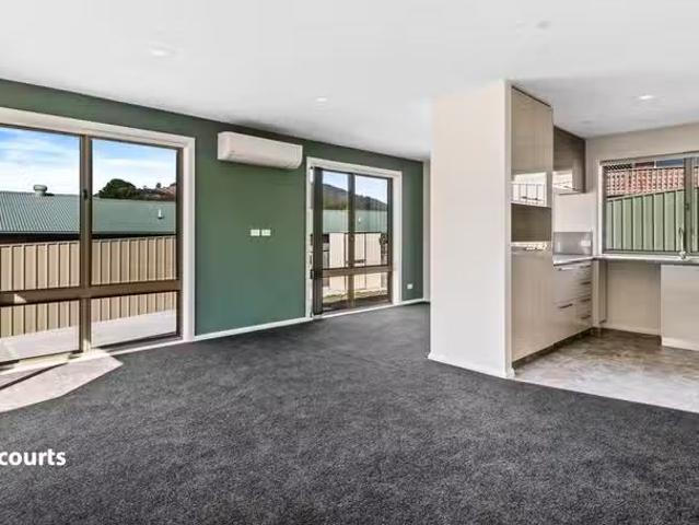 Nice 3/129 Main Street, HUONVILLE, TAS 7109 House for Rent
