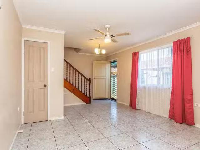 Rental! 3/12 Silvester Street, Redcliffe, QLD 4020