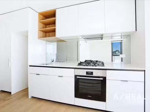 Unique 313/21 Plenty Road, Bundoora, VIC 3083